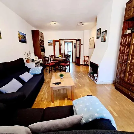 Apartamento En Montañas De Carmen *